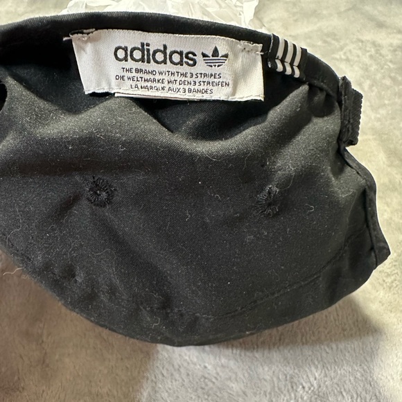 Adidas Originals Poisonous Garden Reversible Hat - Picture 8 of 8